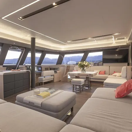 In A Catamaran Pula